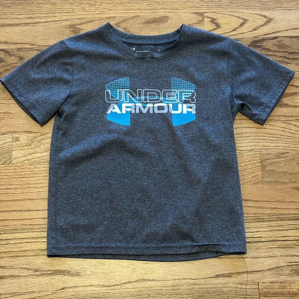 Under Armour Boys T Shirt - 6